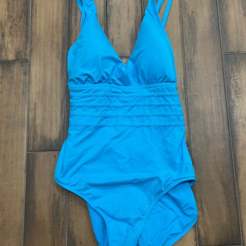 La Blanca 1 piece suit